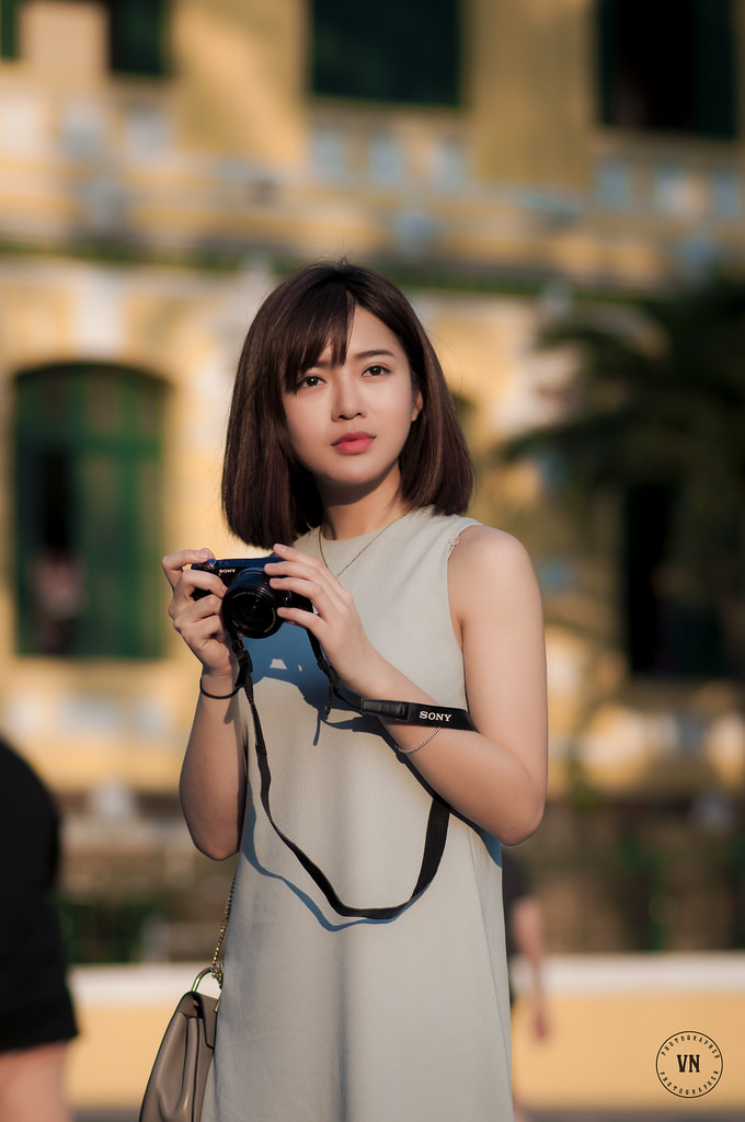嗯～少妇我弄的你舒服吗